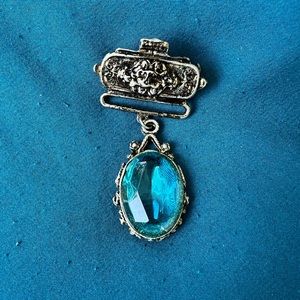 Estate jewelry Brooch
